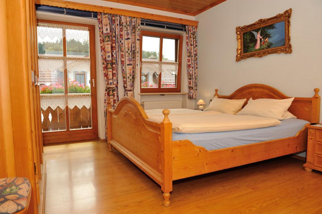 Bauernhof Bauer Apartment ซวีเซิล ภายนอก รูปภาพ