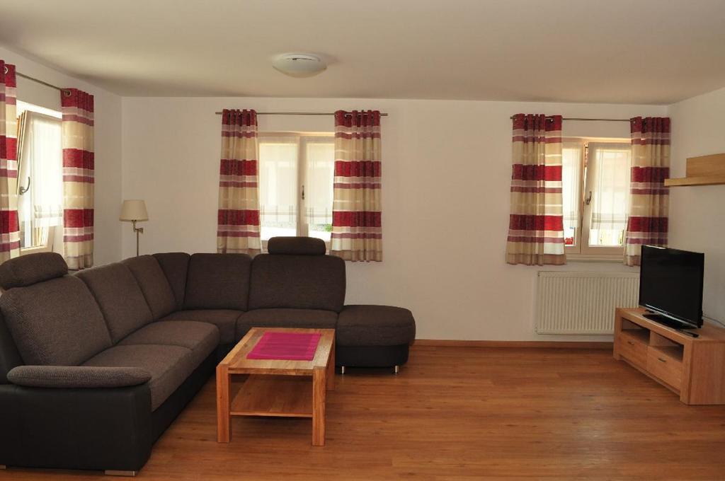 Bauernhof Bauer Apartment ซวีเซิล ภายนอก รูปภาพ