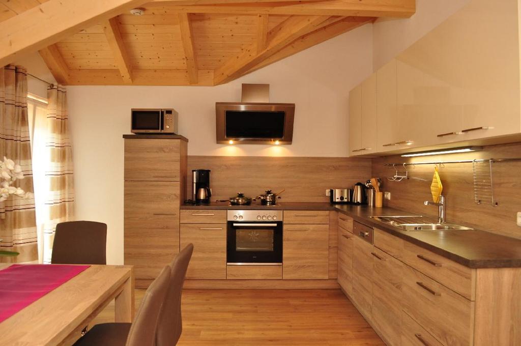 Bauernhof Bauer Apartment ซวีเซิล ภายนอก รูปภาพ